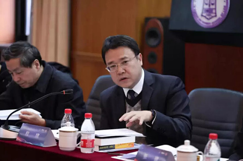 清华大学法学院教授、院党委副书记程啸发表主旨演讲